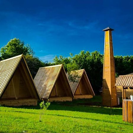 Rooms & Glamping Lana Haus Licko Petrovo Selo ภายนอก รูปภาพ