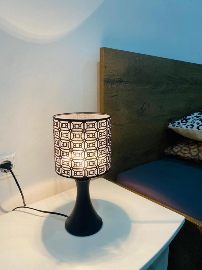 Rooms & Glamping Lana Haus Licko Petrovo Selo ภายนอก รูปภาพ
