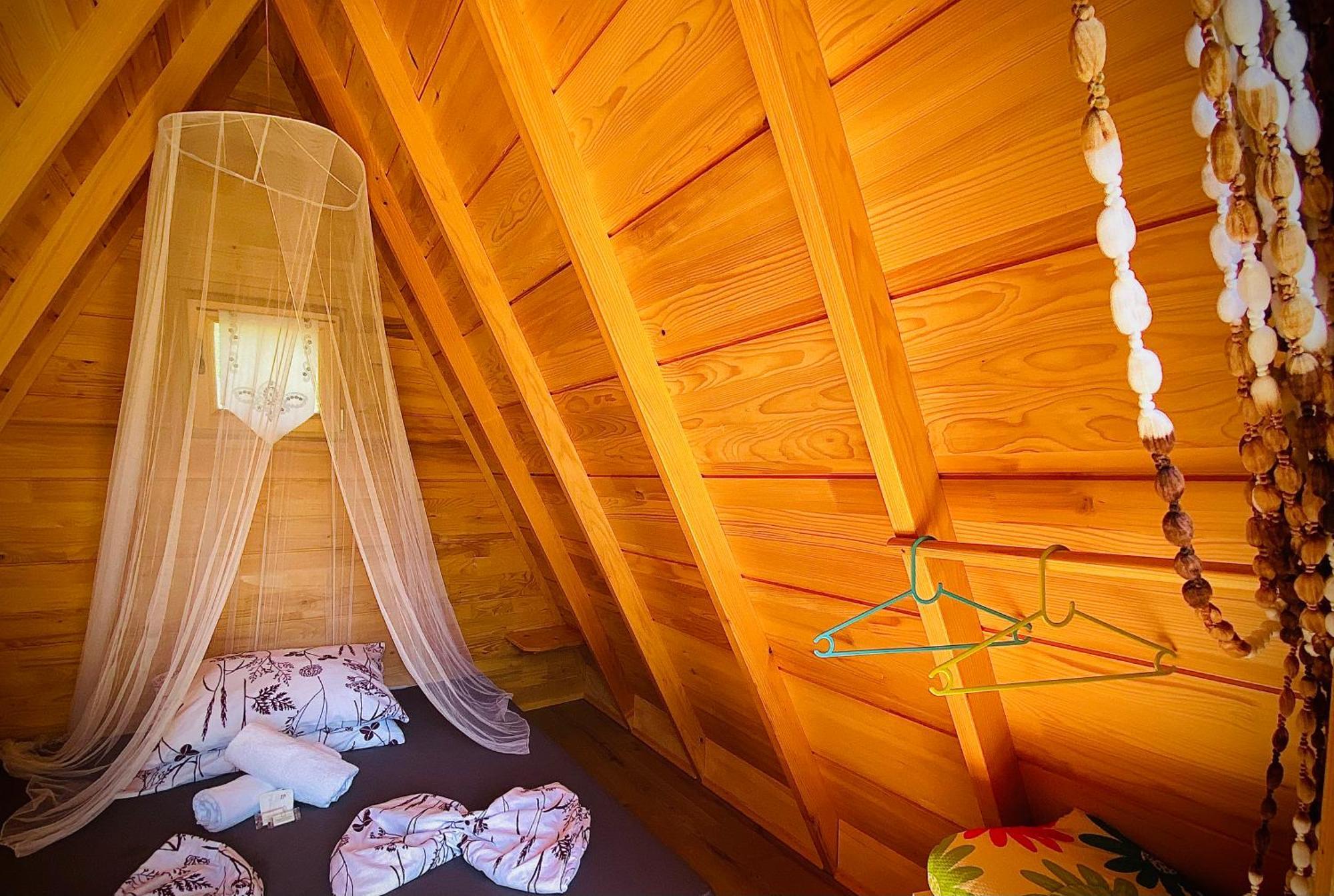 Rooms & Glamping Lana Haus Licko Petrovo Selo ภายนอก รูปภาพ