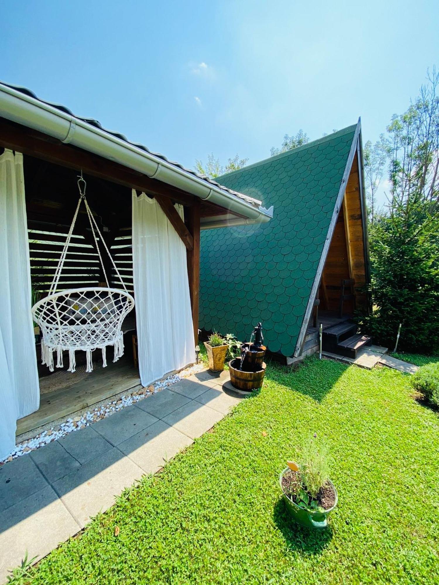 Rooms & Glamping Lana Haus Licko Petrovo Selo ภายนอก รูปภาพ