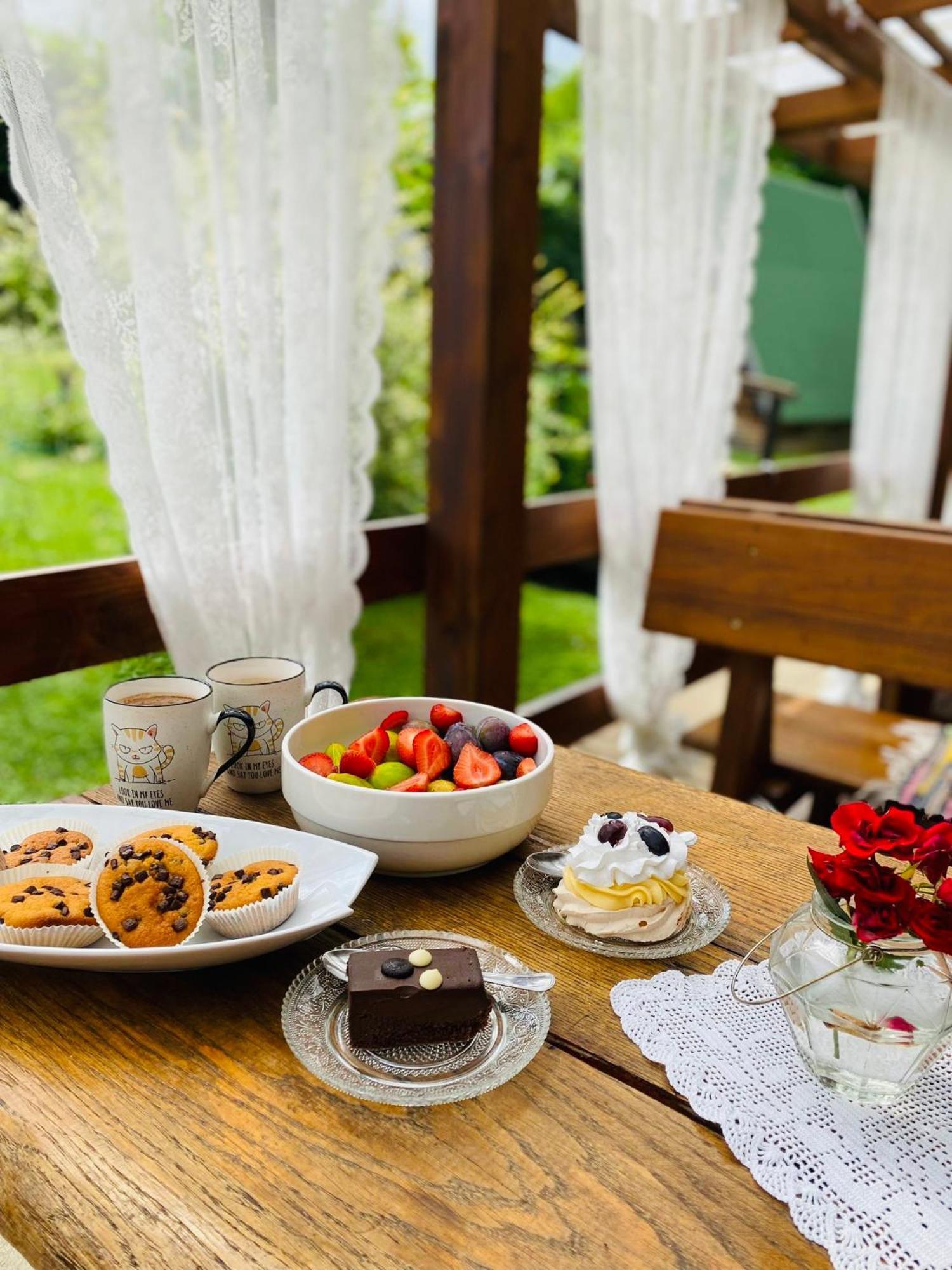 Rooms & Glamping Lana Haus Licko Petrovo Selo ภายนอก รูปภาพ