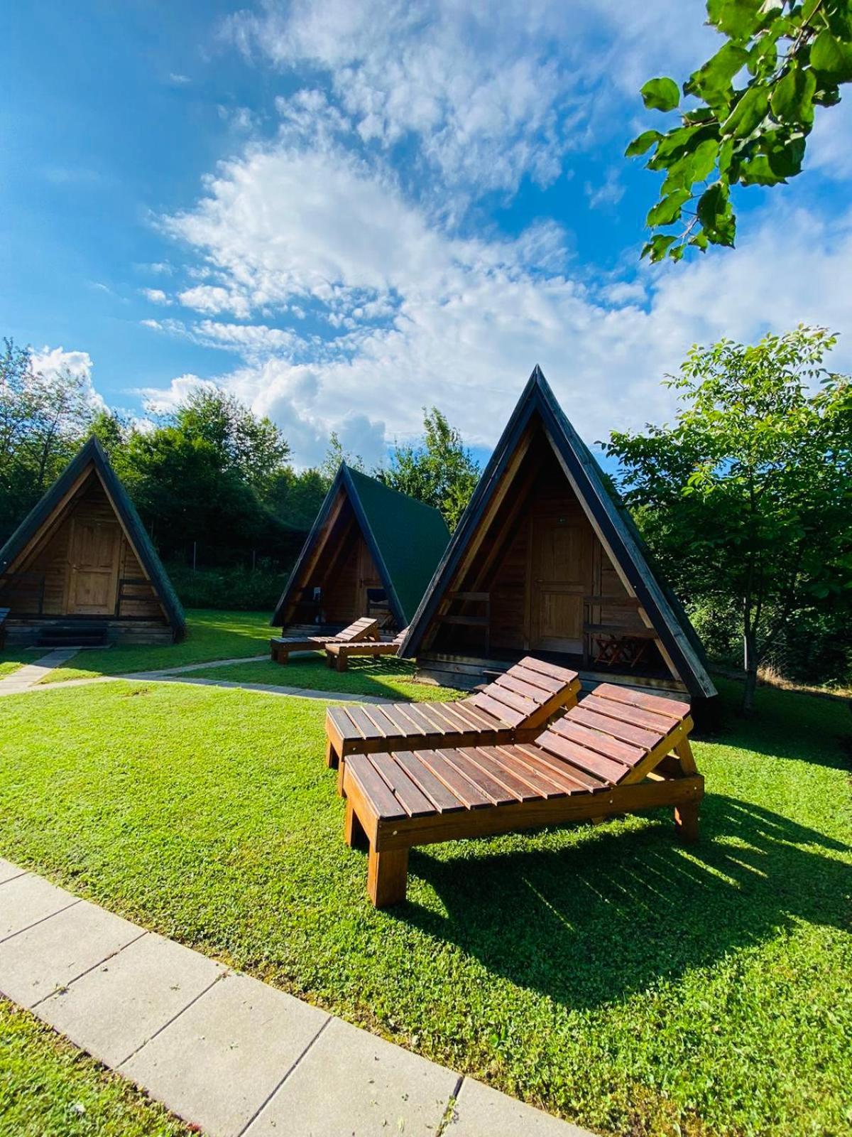 Rooms & Glamping Lana Haus Licko Petrovo Selo ภายนอก รูปภาพ